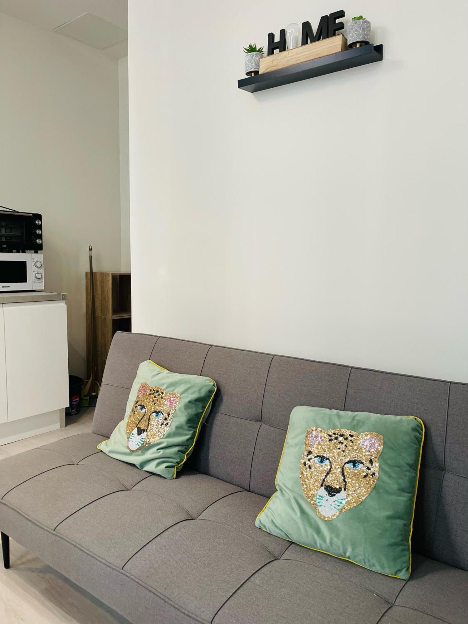 Le Caubous Plein Centre Appartement Calme Avec Chambre Et Cuisine Equipee Bagnères-de-Bigorre Exterior foto